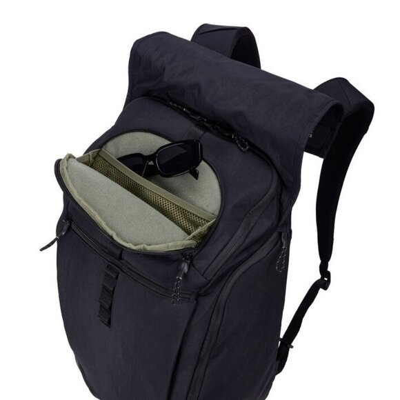 *Like New* Thule Paramount Commuter 27L Backpack - Picture 3 of 5